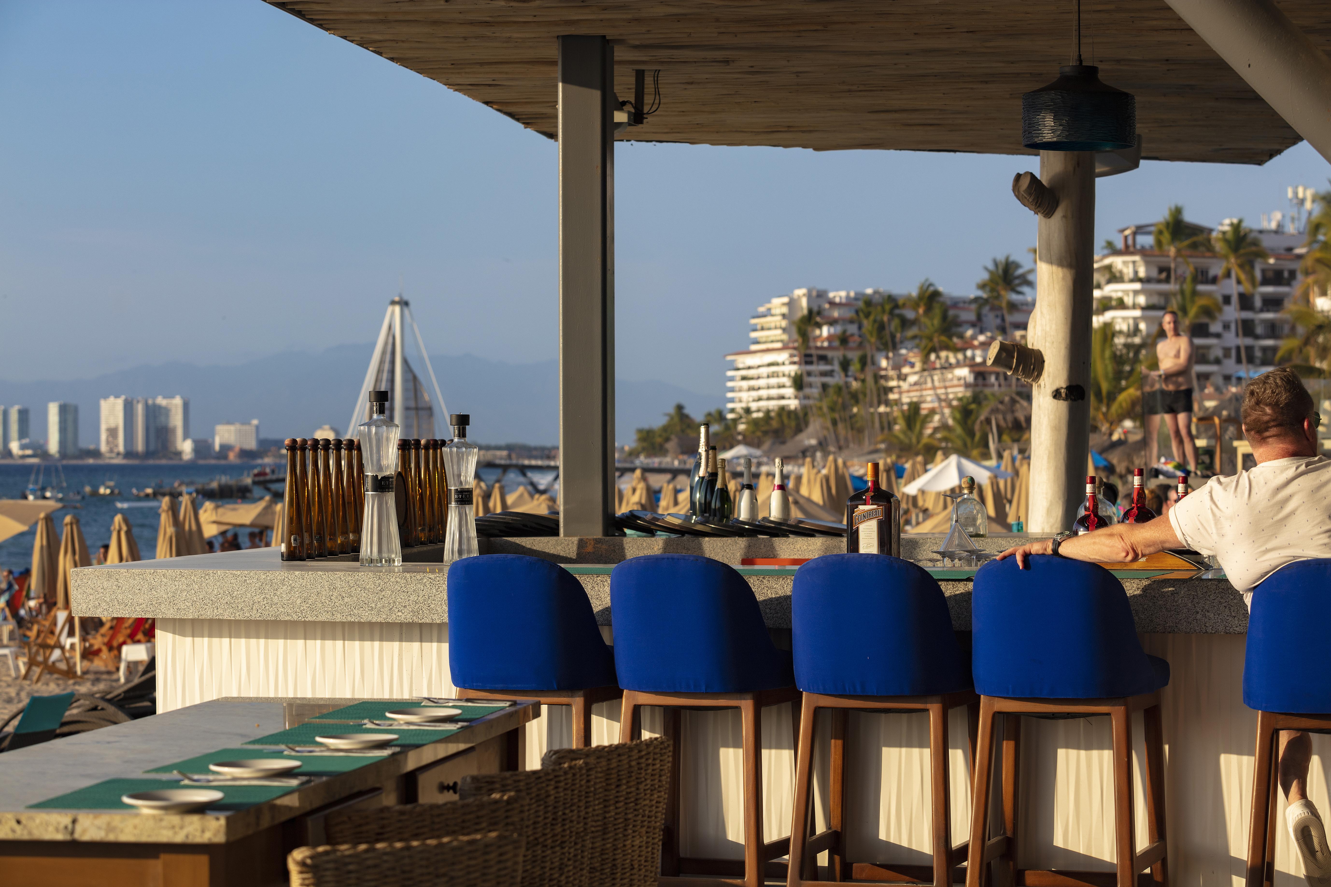 Almar Resort Luxury Lgbt Beach Front Experience (Adults Only) Puerto Vallarta Exterior photo