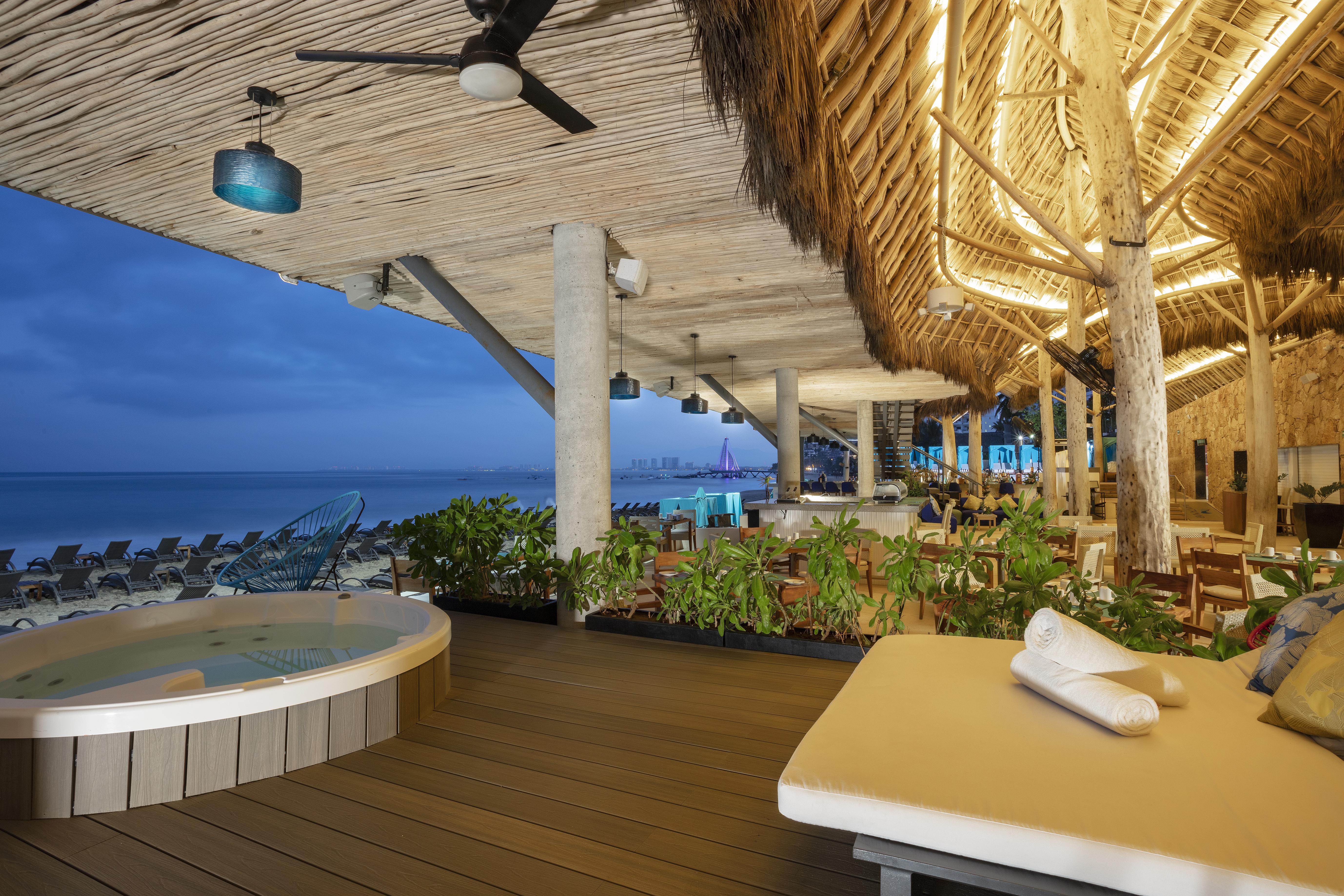 Almar Resort Luxury Lgbt Experience By Mantamar Beach Club (Adults Only) Puerto Vallarta Exterior photo