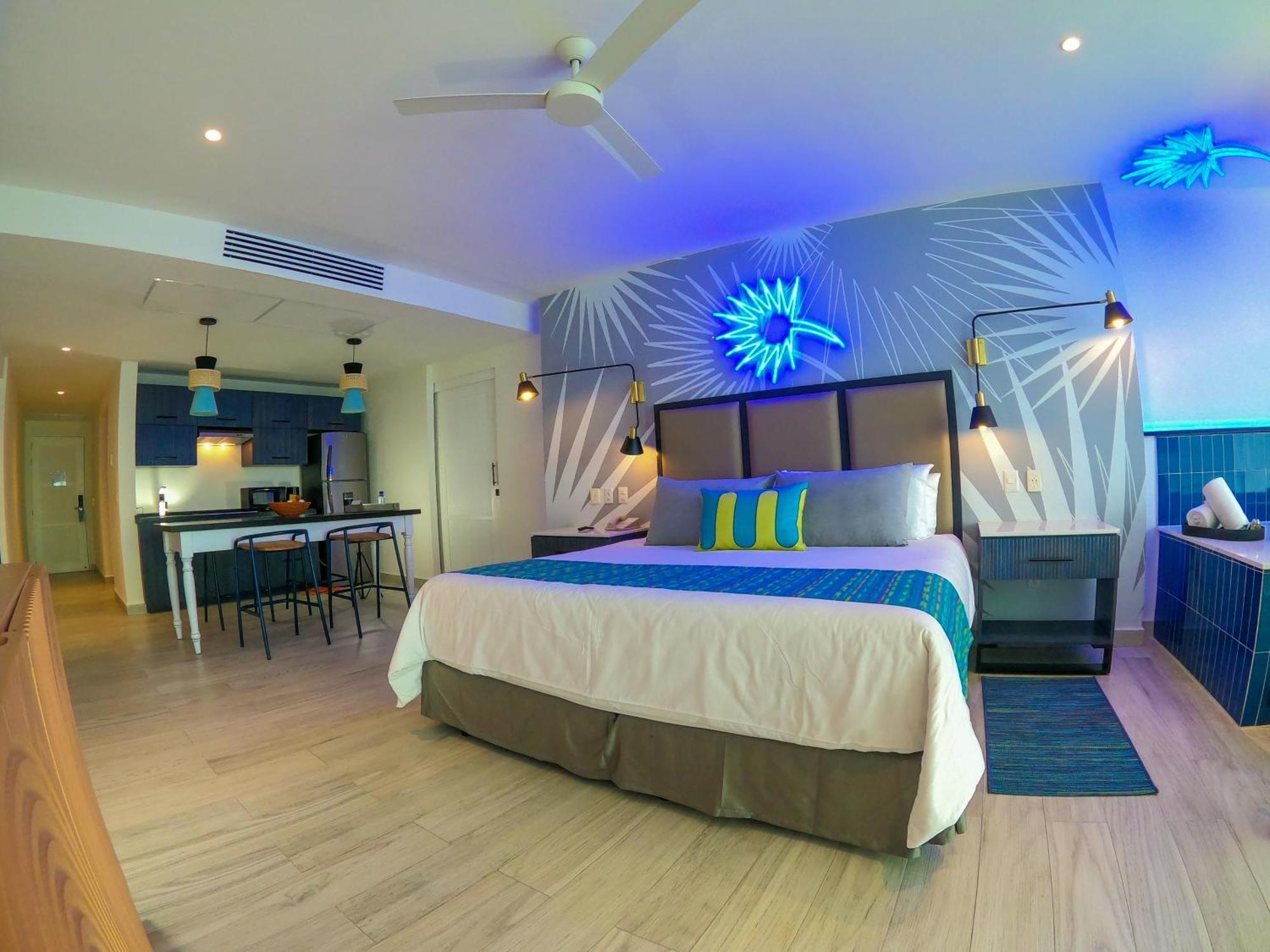 Almar Resort Luxury Lgbt Beach Front Experience (Adults Only) Puerto Vallarta Exterior photo